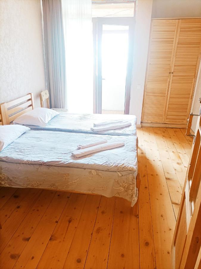 Guest House Casa Borjomi ภายนอก รูปภาพ