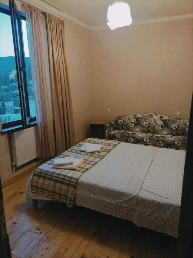 Guest House Casa Borjomi ภายนอก รูปภาพ