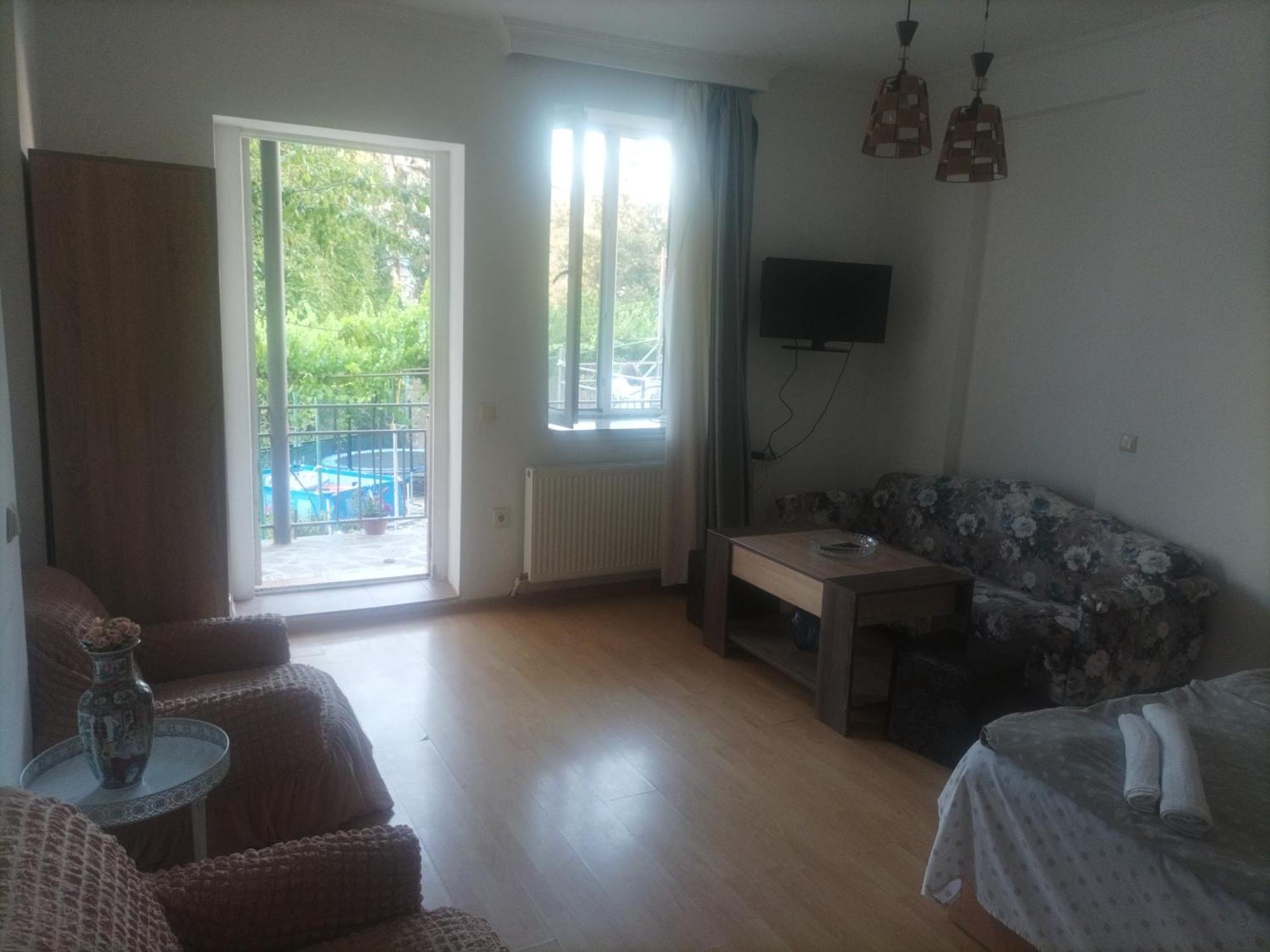 Guest House Casa Borjomi ภายนอก รูปภาพ
